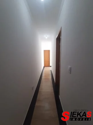 Imagem Impecável residência à venda na Penha de França, São Paulo-SP: 3 quartos, 3 suítes, 1 sala, 4 banheiros, 2 vagas, 121m²!