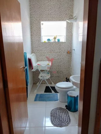 Imagem Casa ...agrave; venda no Bairro Santa Luzia, em Guaratinguet...aacute;.S...atilde;o 2 dormit...oacut...