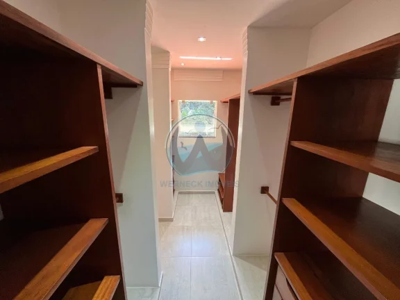 Imagem Imperdível Casa à Venda em Ubatuba-SP: 6 quartos, 4 suítes, 3 salas, 5 banheiros, 7 vagas, 753,00m²!
