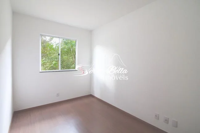 Imagem Apartamento com 2 dormitórios à venda, 49 m² por R$ 279.000,00 - Cascata do Imbuí - Teresópolis/RJ