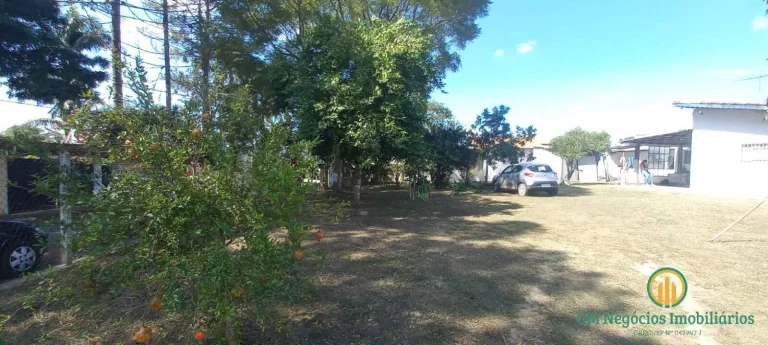 Imagem Terreno amplo em bairro residencial e zona mista São Roque