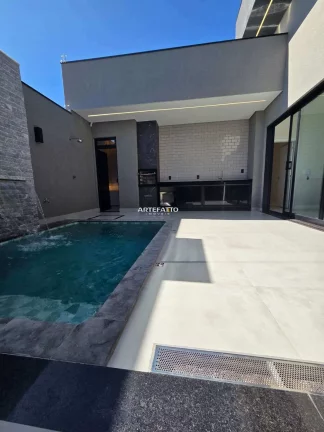 Imagem Casa à Venda com 3 quartos, 3 banheiros, 3 vagas e 160m2