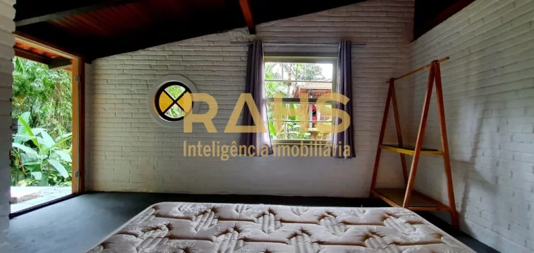 Imagem Chácara Lindíssima à Venda em Pirabeiraba São 56 mil m² de área total. Uma verdadeira imersão...