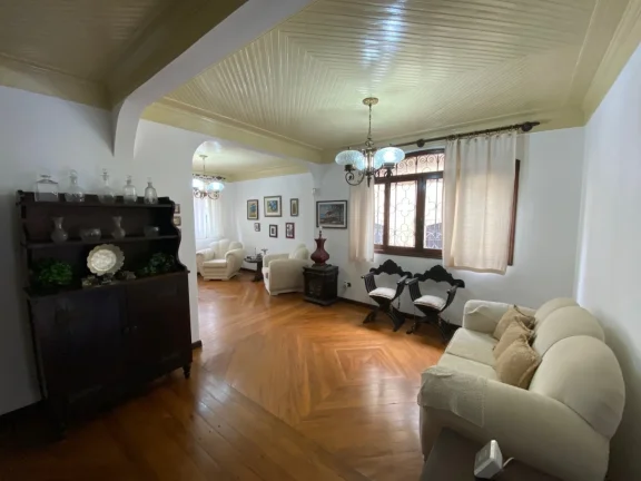 Imagem Casa a venda em Santos, sobrado, com piscina, perto do Orquidário e da praia