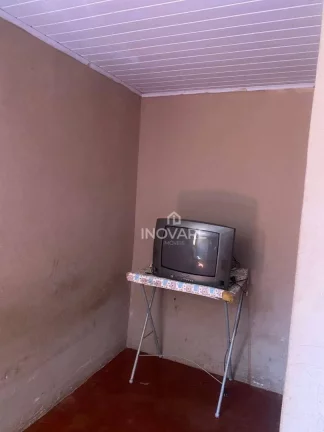 Imagem Casa com 2 dormitórios à venda, 70 m² por R$ 120.000 - Conjunto Habitacional Dona Norma Gibaldi - Itumbiara/GO