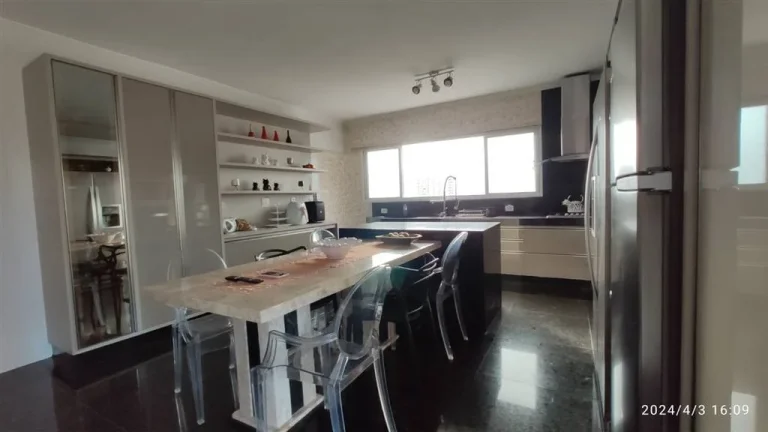 Imagem APARTAMENTO COM 361.26 m² - GUILHERMINA - PRAIA GRANDE SP