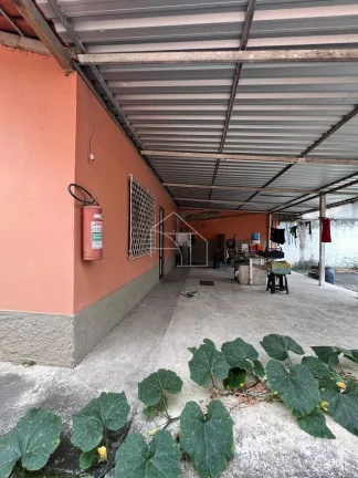 Imagem Oportunidade Imperdível em Laranjeiras – Ponto Comercial + Residência Completa!