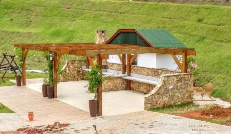 Imagem Terreno à venda, 1346 m² - Alto Do Capivari - Campos do Jordão/SP