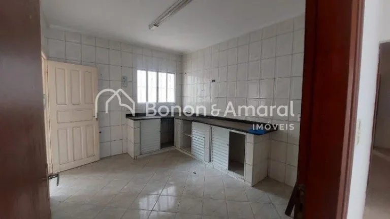 Imagem Casa Térrea a venda no Bairro Jardim Flamboyant 
Dormitórios: 3 quartos, sendo 1 suíte
Ambientes:...
