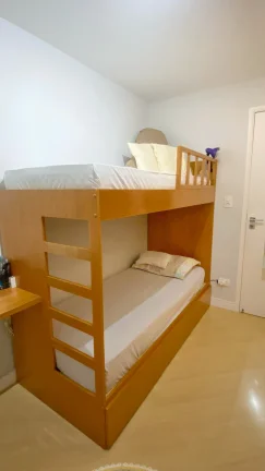Imagem Apartamento 74M², 2Q, 2 Banheiros, 1 Vaga, Sala para 2 Ambientes, Piscina, Salão de Festas, Jardim.
