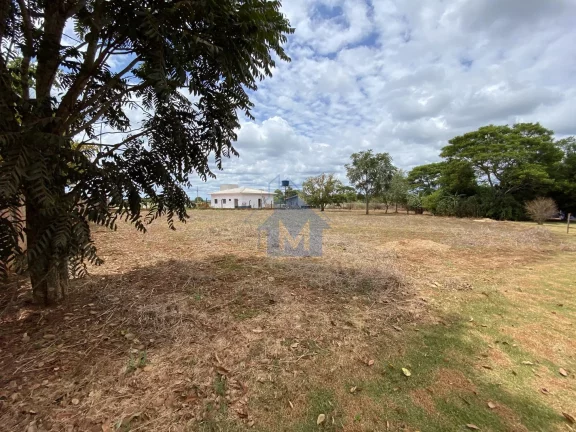 Chácara com 5.000m², a 7 min da Av. das Cataratas, próximo ao DreamsPark!