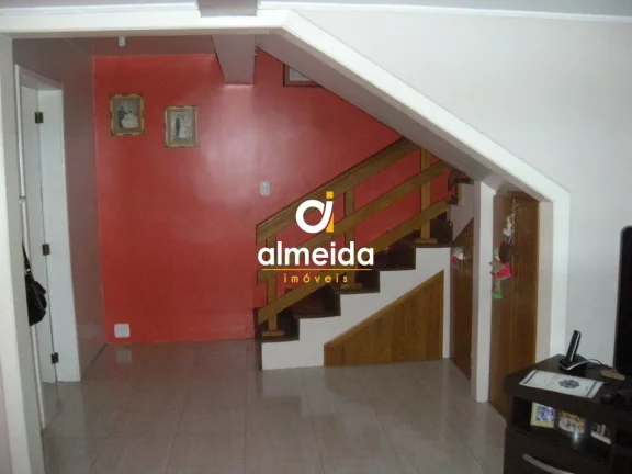 Imagem Casa 3 dormitórios à venda Nossa Senhora Medianeira Santa Maria/RS