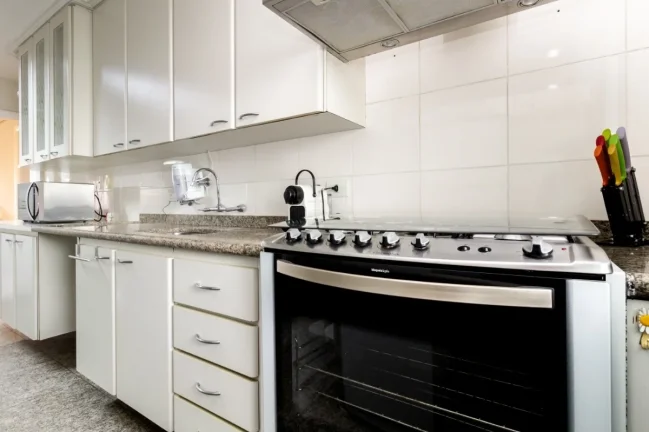 Imagem Apartamento Bela Aliança - 158M², 3 Dorms, 3 Suítes, 2 Vagas Determinadas, Hidromassagem, Churrasqueira, Academia.