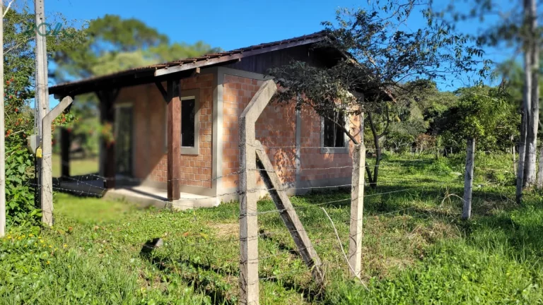 Imagem Alugo mensal, casa próxima ao Porto Itapoá (sem mobilia)