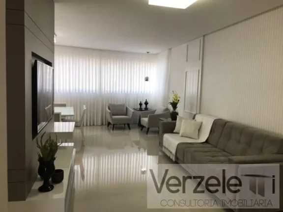 Imagem Apartamento 4 ou + dormitórios para Venda em Balneário Camboriú / SC no bairro Centro