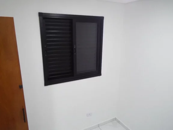 Imagem SOBRADO A VENDA COM OPORTUNIDADE DE TROCA POR IMÓVEL DE MENOR VALOR NO JARDIM DAS MARAVILHAS - SANTO ANDRÉ