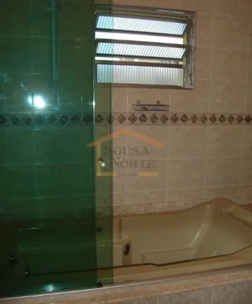 Imagem Sobrado á venda, com 320 m² de área útil. 
O imóvel conta com 3 dormitórios, sendo 1 suite, am...