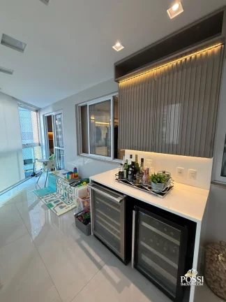 Imagem Apartamento à venda na Praia da Costa com 147m², 3 quartos (2 suítes), 3 vagas, porteira fechada