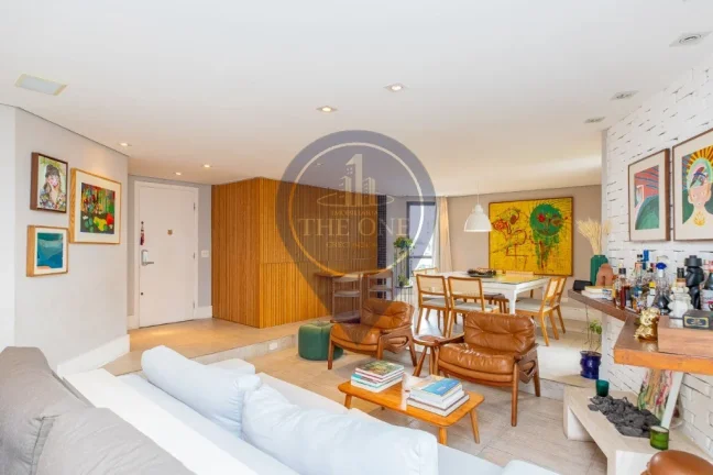 Imagem Apartamento de Alto Padrão à Venda em Indianópolis, São Paulo-SP: 3 quartos, 3 suítes, 2 salas, 5 banheiros, 3 vagas, 172m².