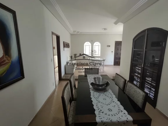 Imagem Casa à venda no bairro Jardim Esplanada - Guaratinguetá/SP