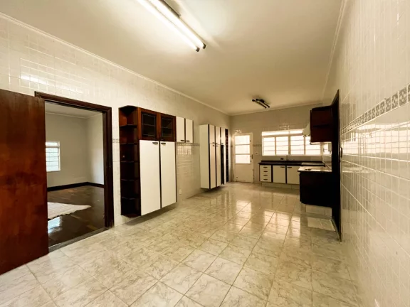 Imagem Casa tipo para venda em Prolongamento Jardim Doutor Antônio Petráglia com 3 quartos, sendo 1 suíte, 183m2