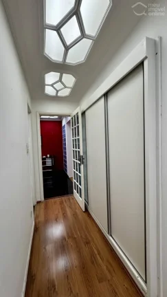 Imagem Apartamento com 200m2, 3 dormitórios (1 suíte) e 2 vagas demarcadas a venda no Bela Vista, São Paulo