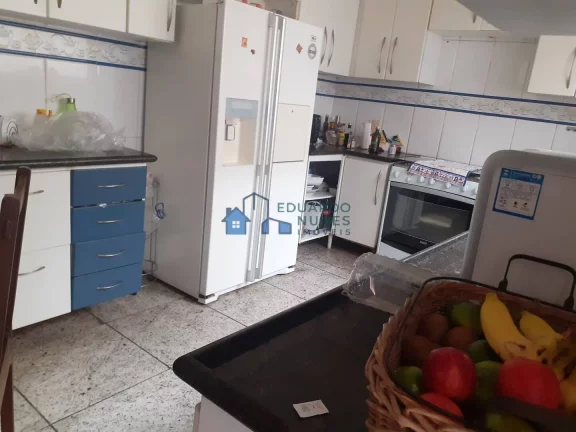 Imagem Casa em ótima localização no Carmo!