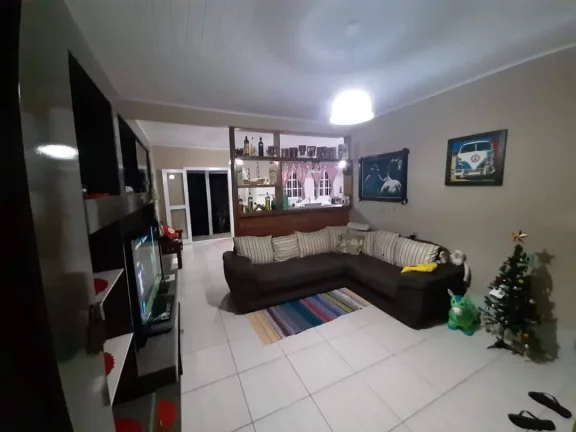 Imagem Ótimo Investimento !!! - Casa, e mais dois Kit Nets, centro de Pinhal