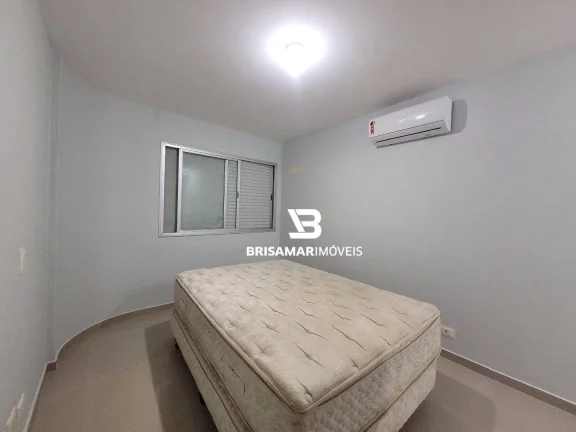 Imagem PITANGUEIRAS- CALÇADÃO , LINDO APARTAMENTO TOTALMENTE REFORMADO , GARAGEM NO PRÉDIO.