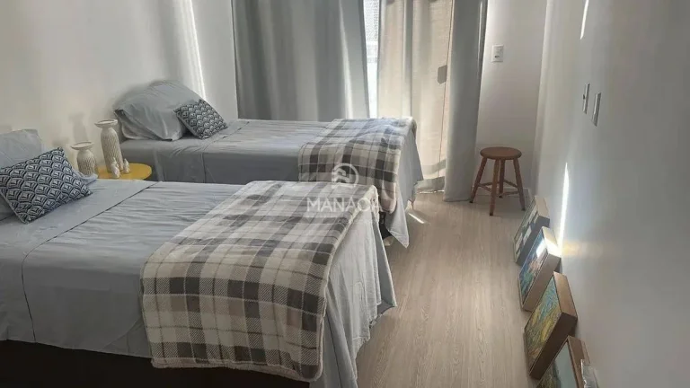 Imagem Excelente Geminado no Centro de Piçarras – 110m², Completo e Muito Bem Localizado!
