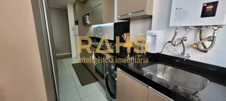 Imagem Ótimo apartamento com 3 quartos, sendo 1 suíte, localizado no bairro Costa e Silva, próximo a Pan...