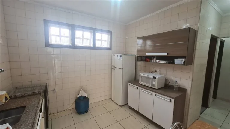 Imagem CASA COM 127.46 m² - TUPI - PRAIA GRANDE SP