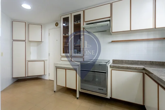 Imagem Apartamento à venda no Planalto Paulista, São Paulo-SP: 3 quartos, 1 suíte, 2 salas, 4 banheiros, 2 vagas de garagem, 120m².