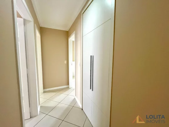 Imagem Apartamento à venda com 3 dormitórios sendo 1 suíte no Centro de Florianópolis/SC.