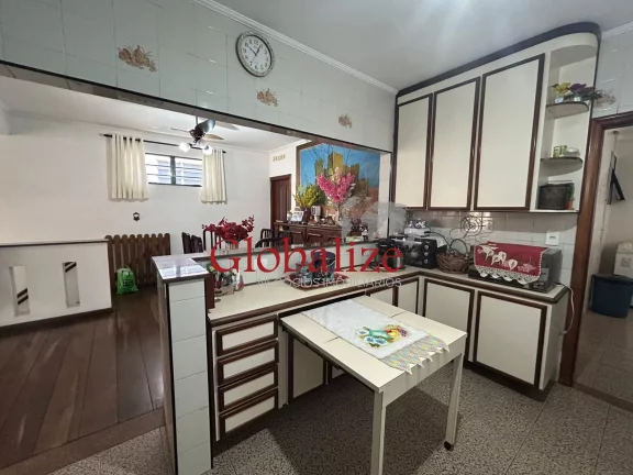 Imagem Casa com 4 Dormitórios à venda com 2 vagas de garagem no bairro do Embaré em Santos por R$1.280.000,00