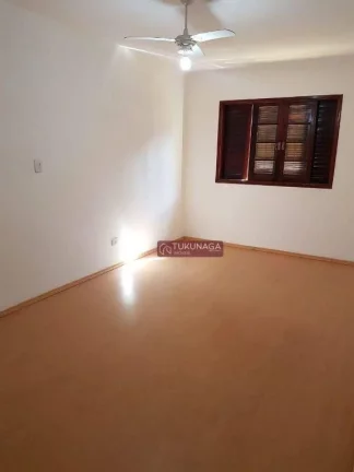 Imagem Sobrado com 3 dormitórios à venda, 263 m² por R$ 850.000,00 - Vila Galvão - Guarulhos/SP