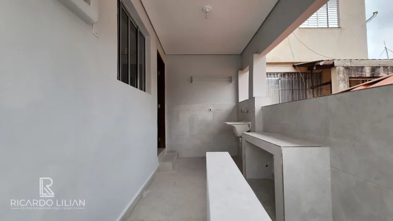 Imagem "Oportunidade Única! Propriedade na Vila Guarani - Zona Sul com 3 Casas Independentes e Terreno Amplo de 240m²"