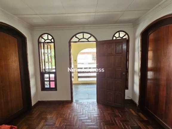 Imagem Casa com 3 Quartos à venda em Jardim América - Cariacica/ES