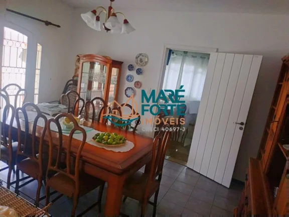Imagem ((OPORTUNIDADE)) *LINDA CASA COM 05 DORMITORIOS EM TAUBATÉ* - ACEITA PERMUTA POR IMÓVEL EM UBATUBA.