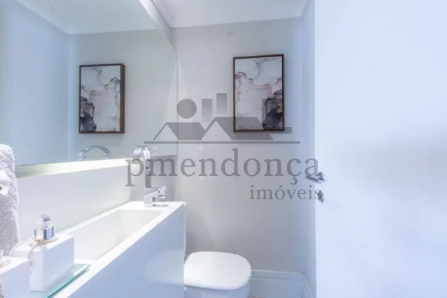 Imagem Apartamento no Alto da Lapa com 190m², 3 suítes e 3 vagas.