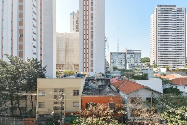 Imagem Studio 27M², 1Q, 1 Banheiro, Academia, Churrasqueira, Piscina, Salão de Festas e Jogos, Deck Molhado, Brinquedoteca, Bicicletário, Bar, Portaria 24h.