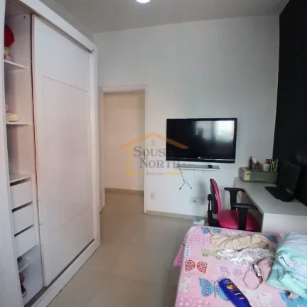 Imagem Apartamento á venda, 61m² de area útil, com 2 dormitórios, 2 banheiros, sala para dois ambientes...