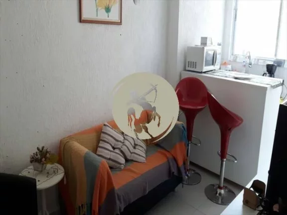 Imagem APARTAMENTO MOBILIADO É SÓ MUDAR. APARTAMENTO TODO REFORMADO COM JANELAS EM ALUMÍNIO POLIDO, WCS ...