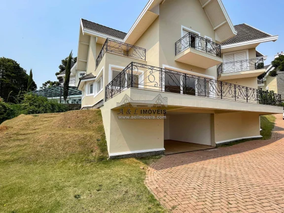 Imagem Casa à venda em Campos do Jordão – Com 04 amplas suítes em Condomínio