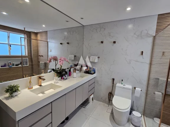 Imagem Apartamento à venda com 3 dormitórios, suíte máster exclusiva e vista livre no Gonzaga em Santos/SP