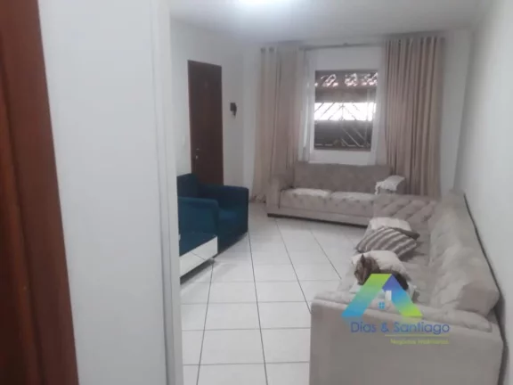 Imagem Lindo sobrado com 3 dormitórios sendo 1 suite, 2 vagas de garagem com ótima localização .