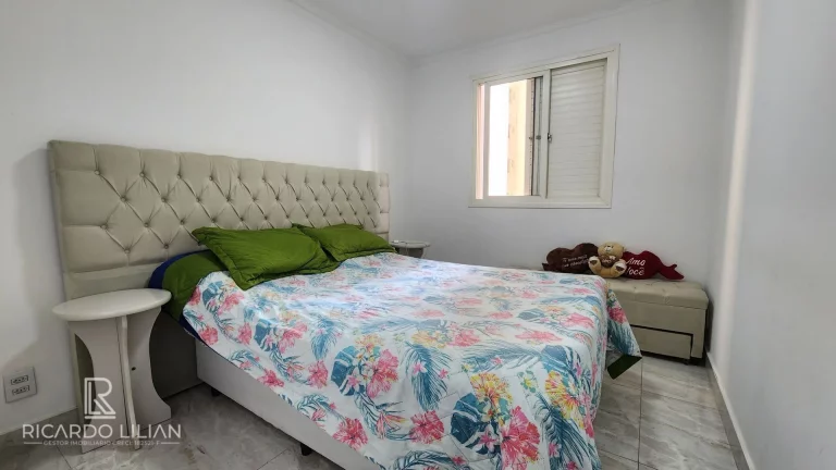 Imagem Apartamento com 3 dormitorios, uma vaga e sacada.