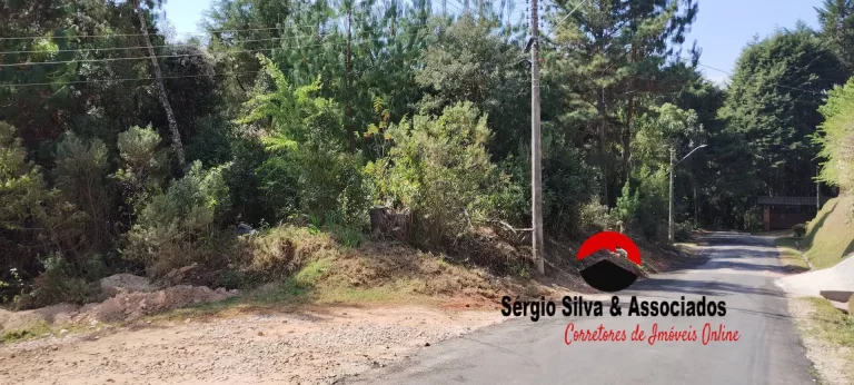 Imagem Terreno a Venda na Região do Alta da Boa Vista em Campos do Jordão -SP.