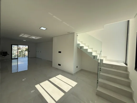 Imagem Casa a Venda com Salão Festas e Quintal no Nova Jaguari SP