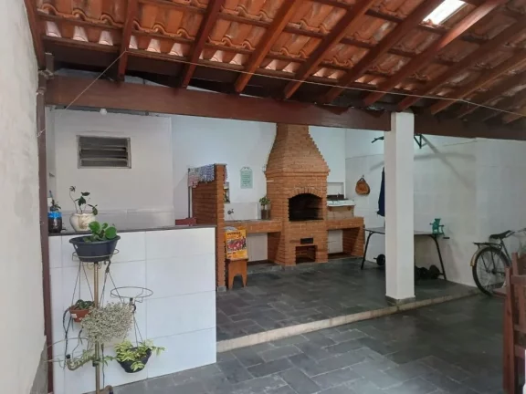 Imagem Sobrado à venda, 246 m² por R$ 880.000,00 - Vila Figueira - Suzano/SP